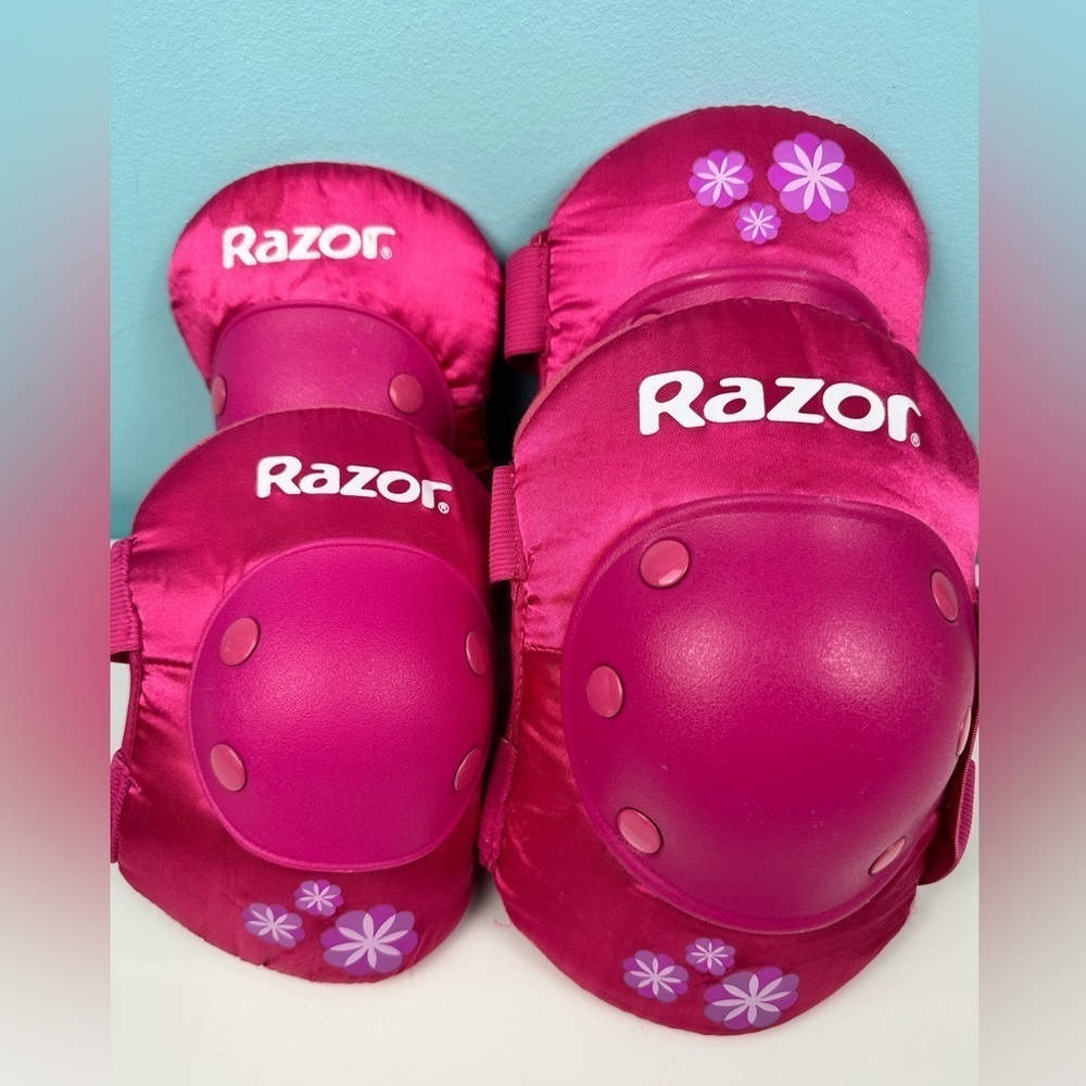 Razor protective pad set for knees and elbows, good condition